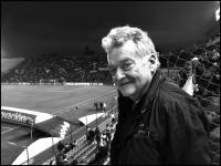 Foto de Hans-Ulrich Gumbrecht por Daniel Behar. Estadio del Club Nacional de Football, Montevideo, 18 de mayo de 2013. Foto de Hans-Ulrich Gumbrecht por Daniel Behar. Estadio del Club Nacional de Football, Montevideo, 18 de mayo de 2013.